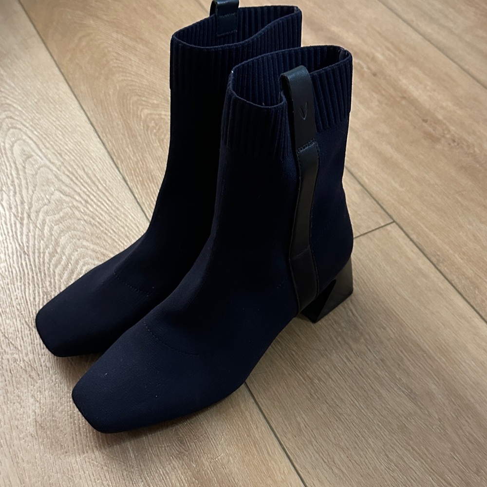 Sleek Navy Knit Ankle Booties with Block Heel